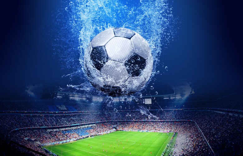 周琦在防守 周琦在防守