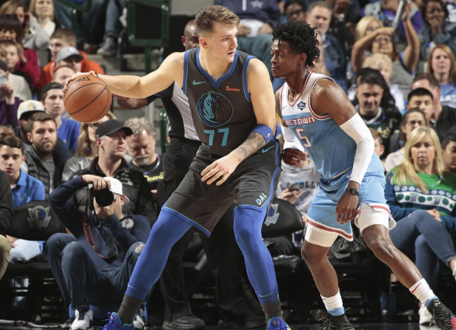 他在球场上 他在球场上