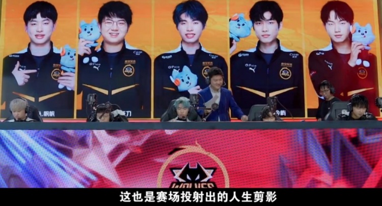 在当今足球 在当今足球